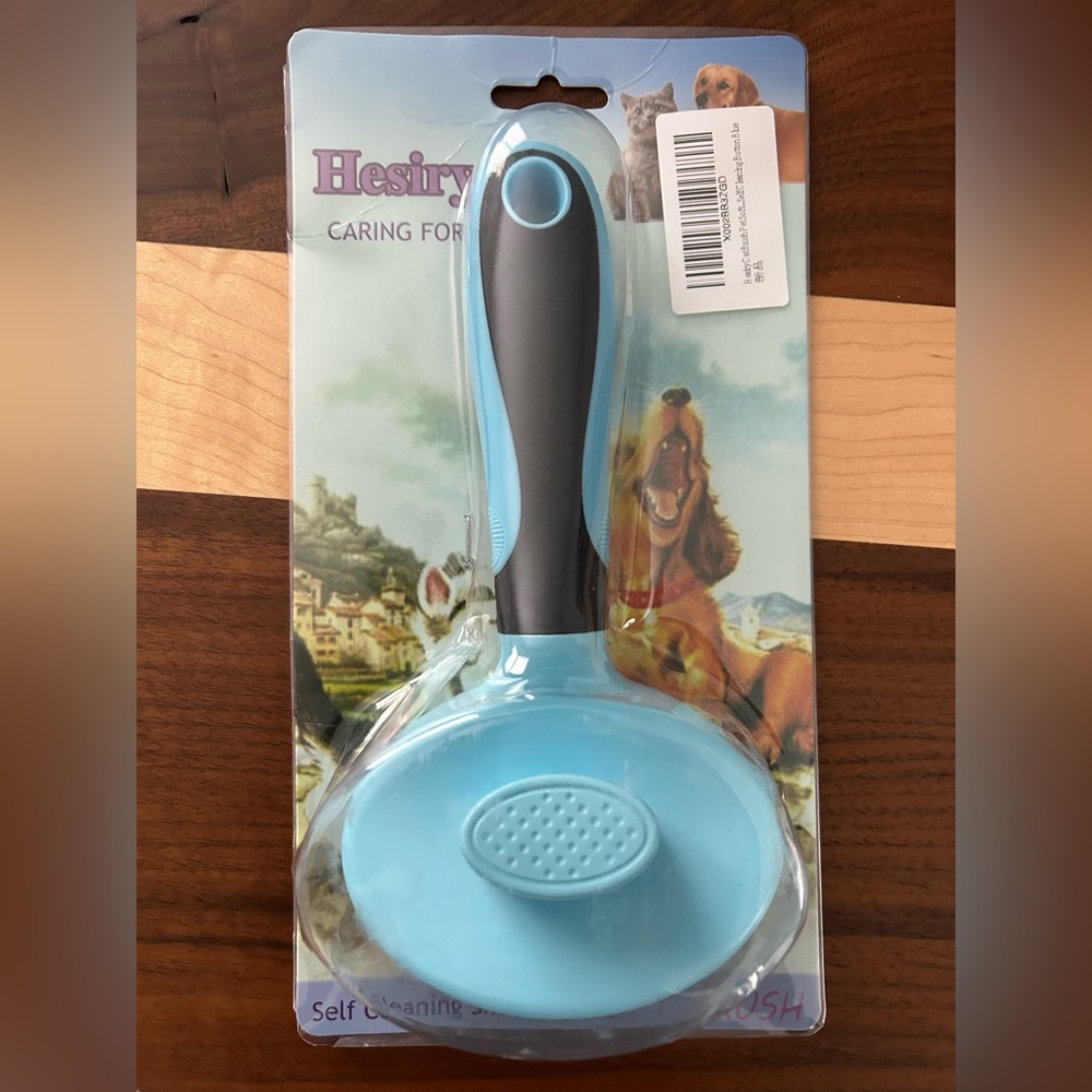 Hesiry self cleaning soft brush to groom dogs